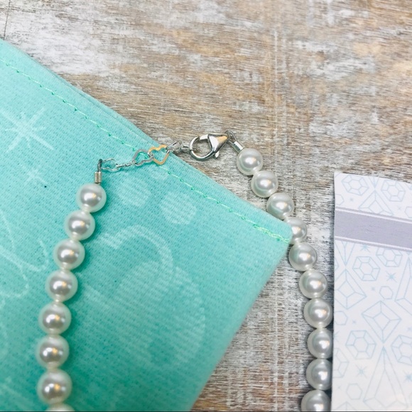 Children’s Swarovski Pearl SS Cross Bracelet - Picture 8 of 8